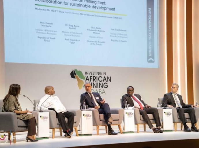 Agression à l’Est : ‘’ nous dénonçons avec force le pillage de nos ressources minerales par le Rwanda ‘’ [Kizito Pakabomba, Ministre des Mines]