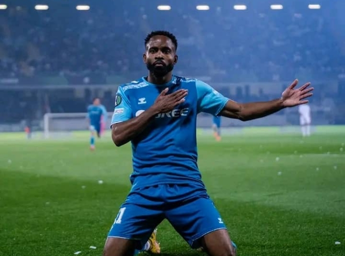 Sport/Foot: Betis Séville, Bakambu déjà dans l'histoire !