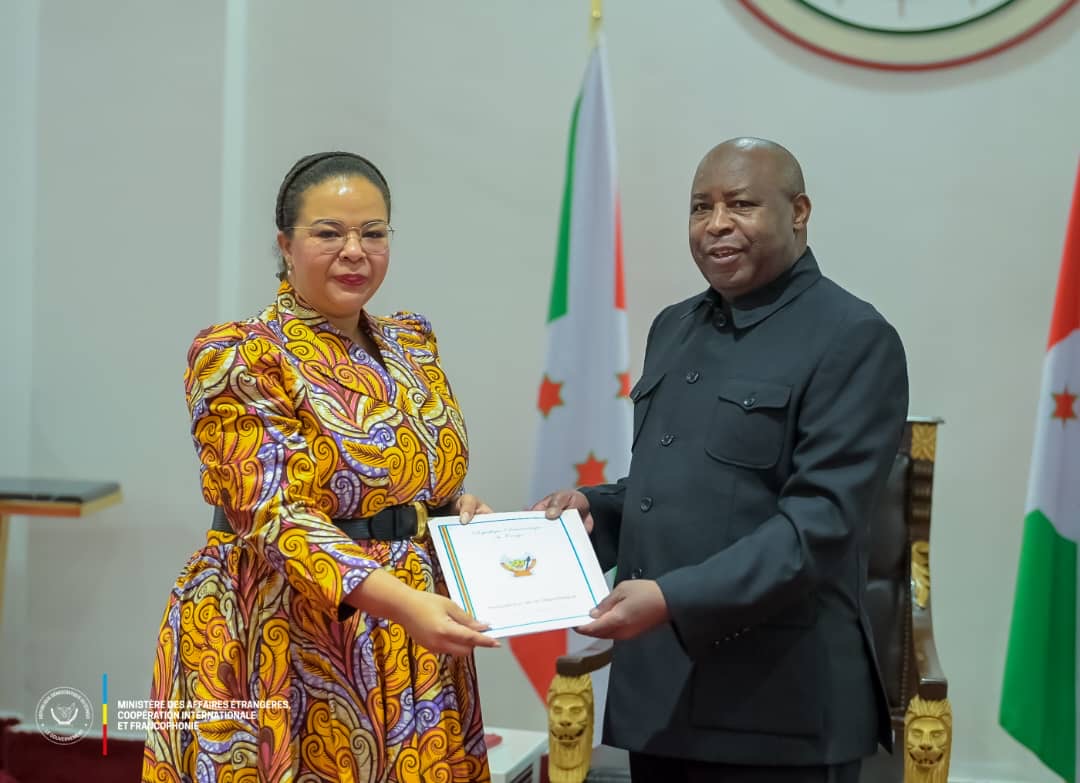 RDC: la cheffe de la diplomatie congolaise en visite au Burundi