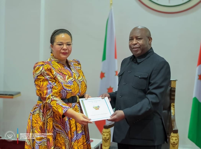 RDC: la cheffe de la diplomatie congolaise en visite au Burundi   