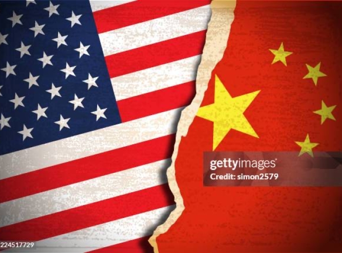 USA-CHINE: UNE GUERRE ÉCONOMIQUE QUI S'AVÈRE PÉNIBLE