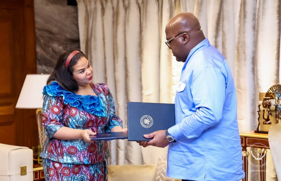 RDC: L'ACCORD DE PAIX SIGNE EN WASHINGTON REMIS AU PRÉSIDENT DE LA RÉPUBLIQUE