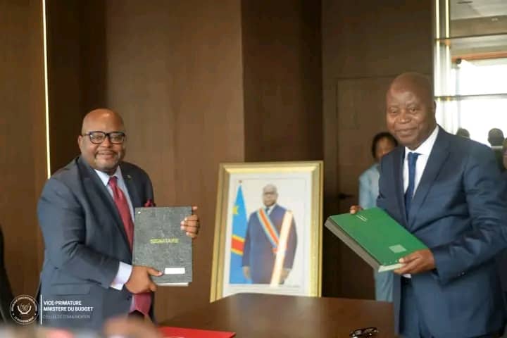 RDC : ADOLPHE MUZITO PREND OFFICIELLEMENT LES COMMANDES A LA TÊTE DU MINISTÈRE DU BUDGET