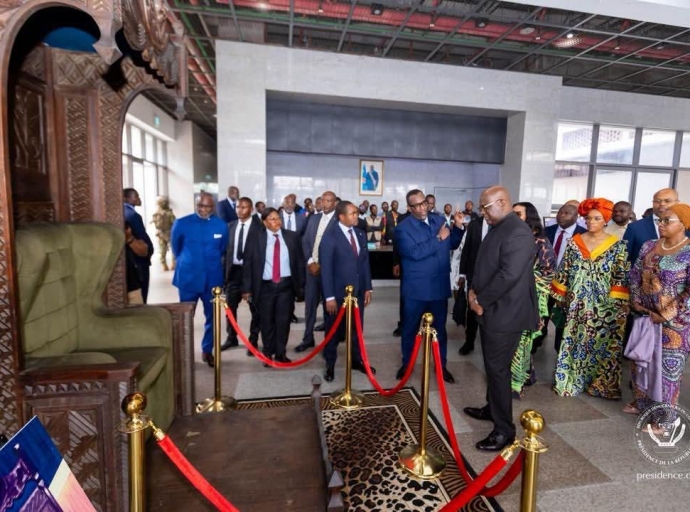 LE PRESIDENT FELIX TSHISEKEDI À VISITÉ L'EXPOSITION &quot;MOBUTU UNE VIE, UN DESTIN&quot; QUI SE DEROULE AU MUSÉE NATIONAL