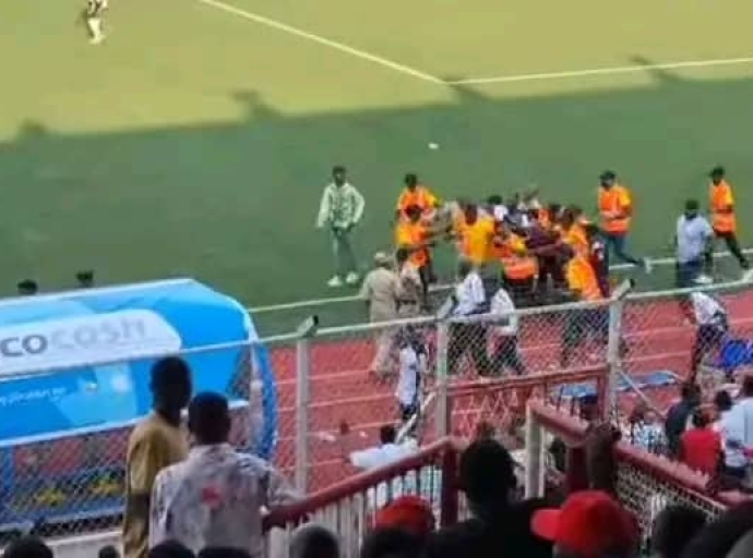 DRAME À LUBUMBASHI : UN MORT, PLUSIEURS BLESSÉS GRAVES ET D'ÉNORMES DÉGÂTS MATÉRIELS APRÈS LE DERBY LUPOPO - MAZEMBE