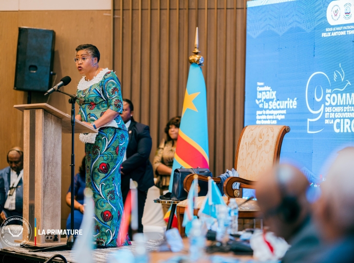 « Assez de discours, place à l’action » : Judith Suminwa secoue la CIRGL à Kinshasa