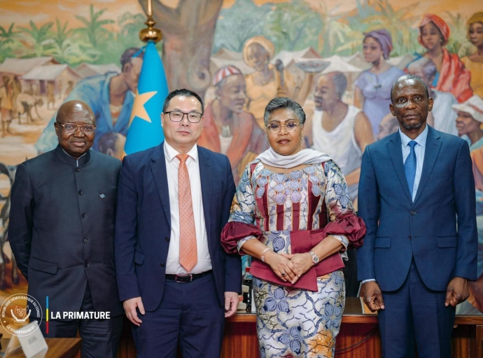 RDC : la Première ministre Judith Suminwa reçoit le géant chinois LiuGong à la Primature