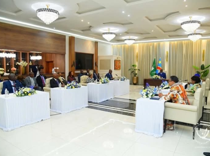 RDC : Tshisekedi reçoit les facilitateurs de l’UA pour la paix dans l’Est