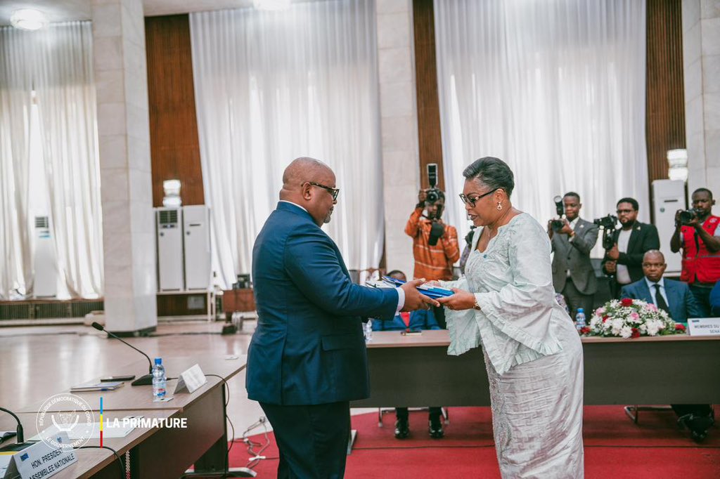 RDC : Judith Suminwa dépose au Parlement les projets de loi visant la ratification de deux accords conclus avec le Rwanda et les États-Unis