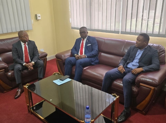 Kinshasa : un médecin entendu après une vidéo de violences sur une patiente