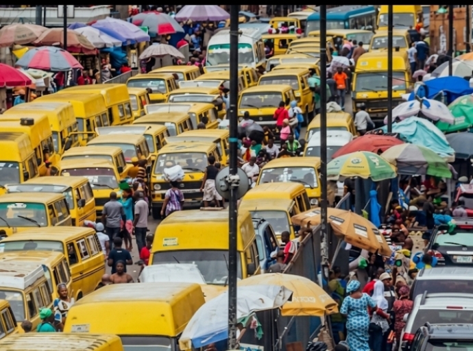 Embouteillages à Kinshasa : un défi quotidien entre responsabilité collective et manque d’infrastructures