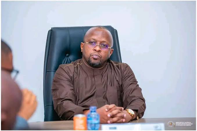 Motion contre le VP de l'intérieur : le député Yangatika dévoué par son parti et démissionne