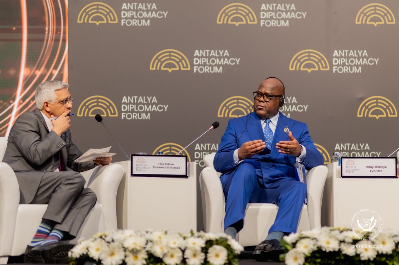 À Antalya, Tshisekedi plaide pour un multilatéralisme fort face aux crises mondiales